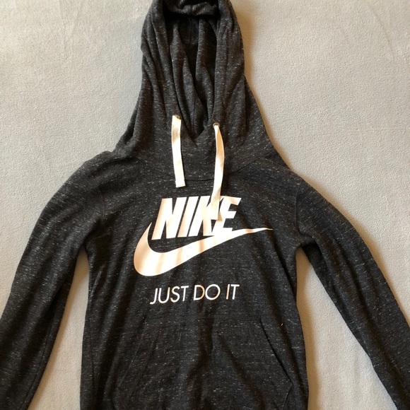Nike hoodie - Picture 1 of 2
